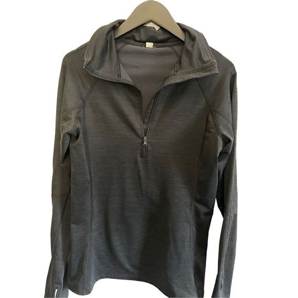 Under armor quarter zip size medium - Picture 2 of 5